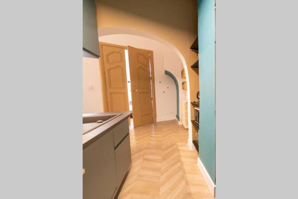 Romantic Flat In The Heart Of The City Авиньон Екстериор снимка